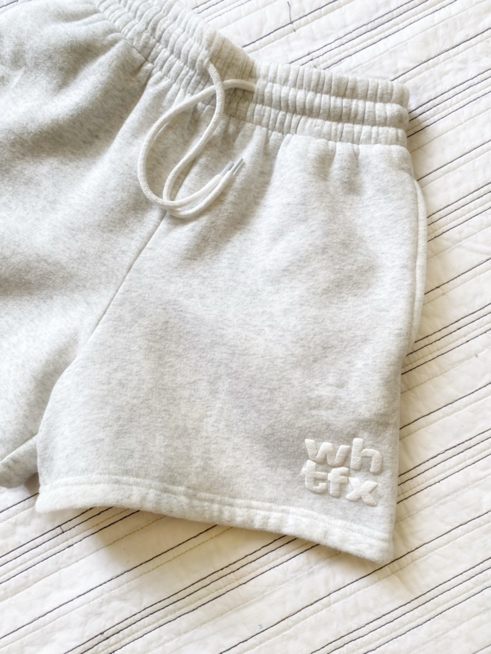 White Fox Sweatshorts Lounge High Rise Drawstring Puffy Letters Grey size XS